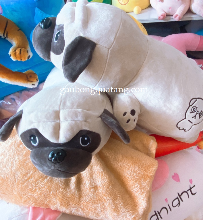 Gối Ôm Kèm Mền - Chăn Chó Pug 2in1.